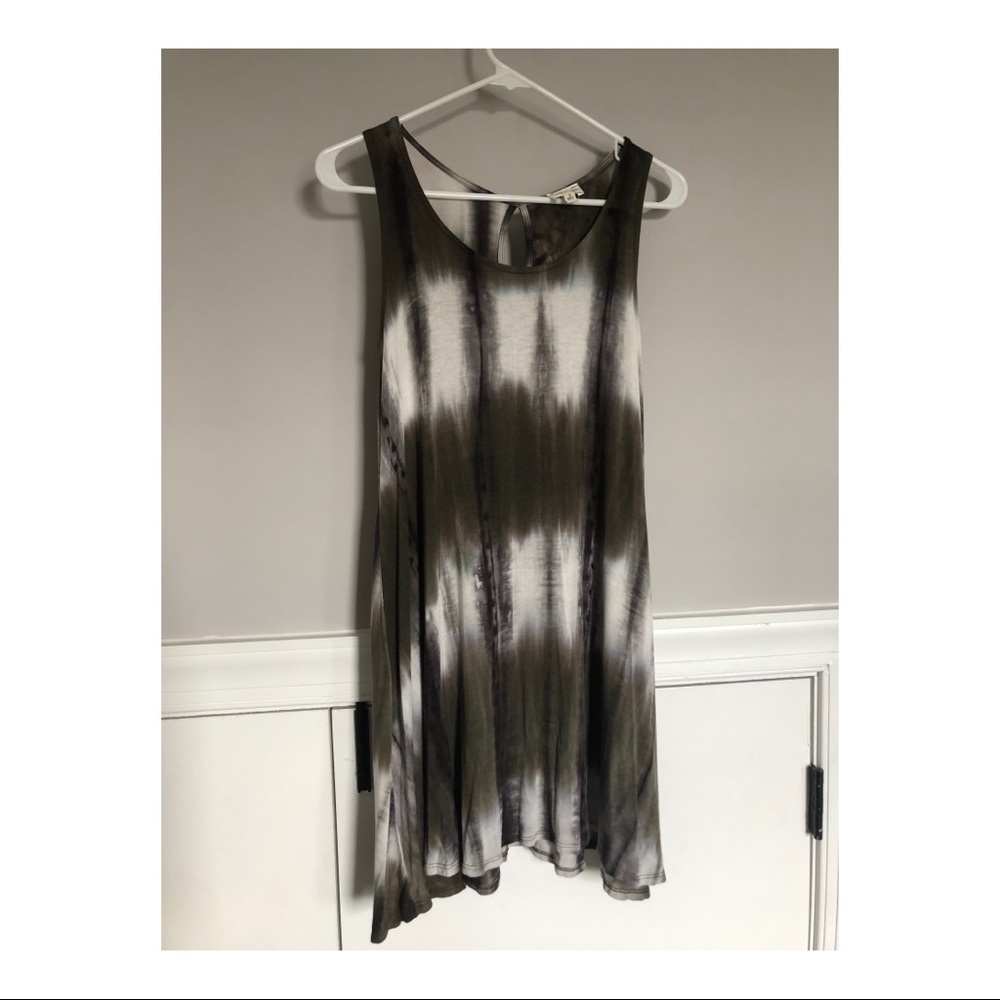 army green tie dye flowey dress!!